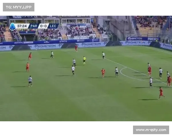 莱切主场失利,卡马尔达点球未如愿成为败笔。 莱切主场失利,卡马尔达点球未如愿成为败笔。